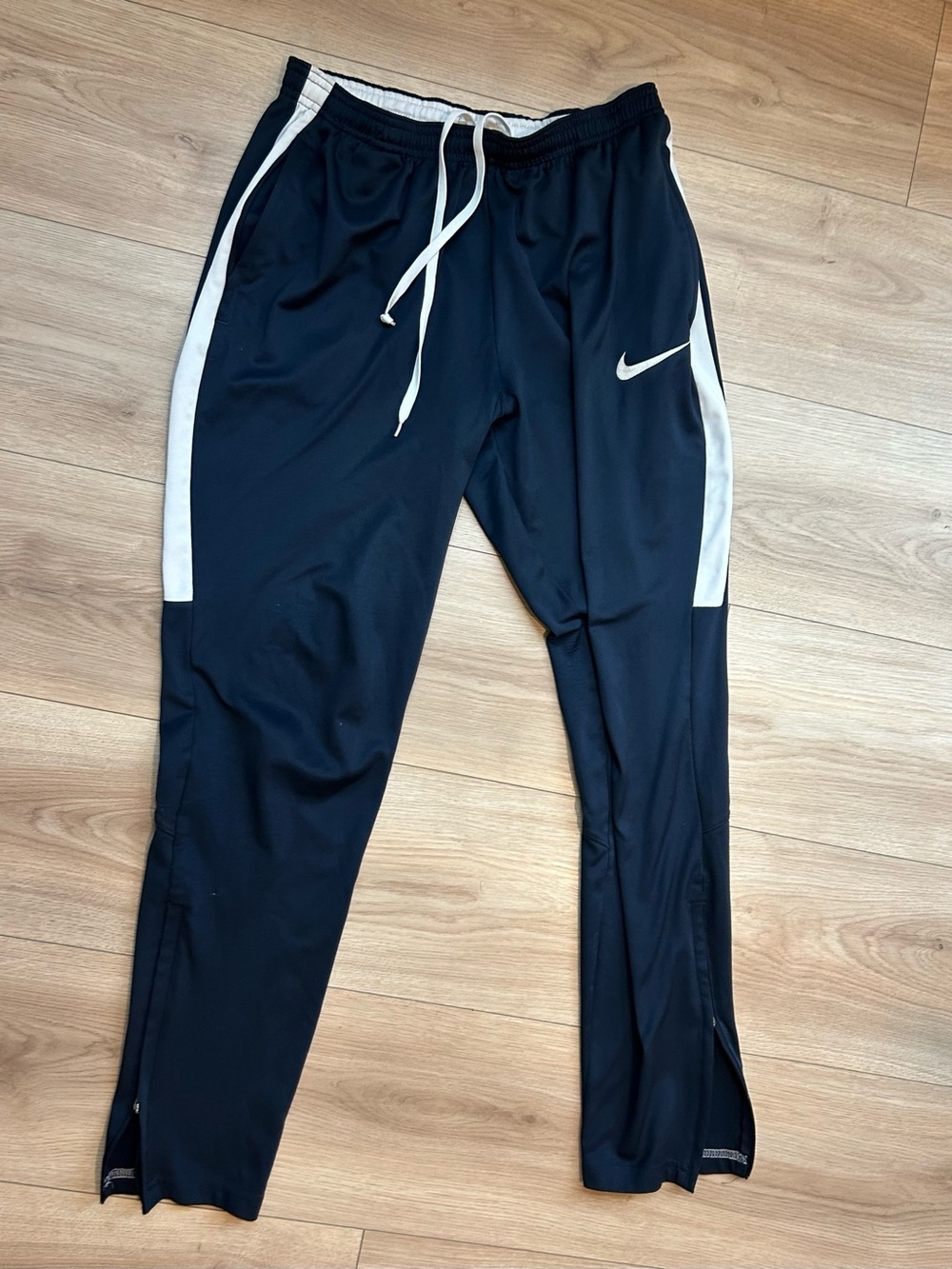 Nike Black Joggers with White Side Panel and Swoosh - Picture 3 of 5